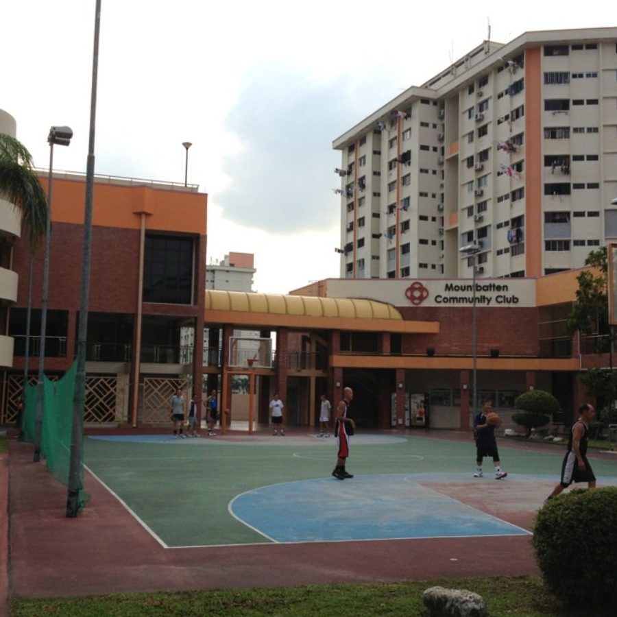 courts kluang