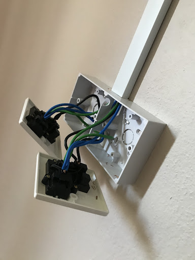 Kedai Elektrik & Wiring