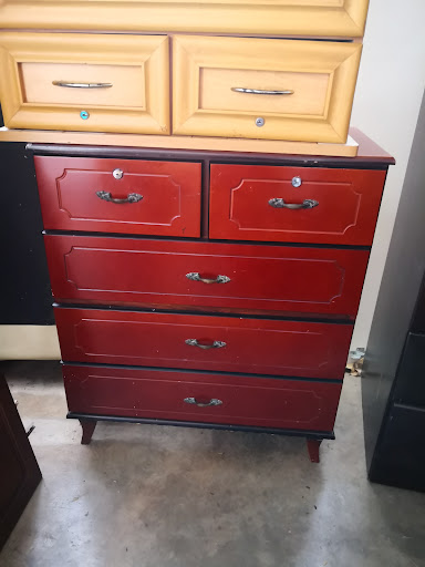 Stor azlan perabot terpakai