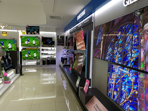 Grand senQ Gurney Plaza