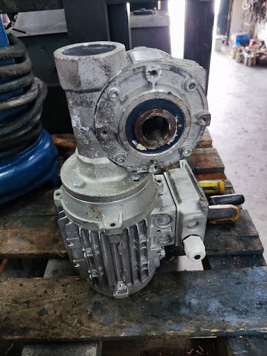 Wh Elektrical