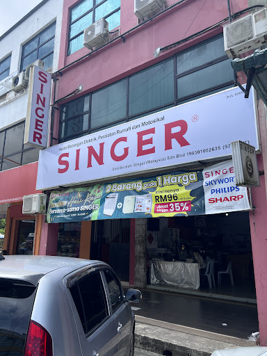 Singer Mukah