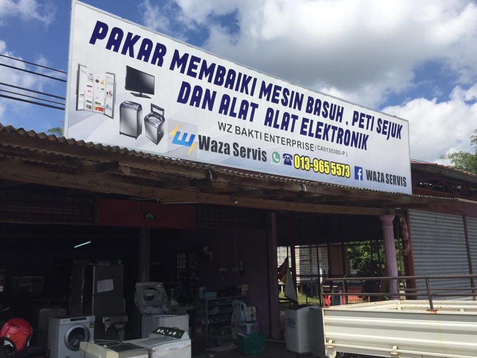 kedai pembaiki alat elektronik