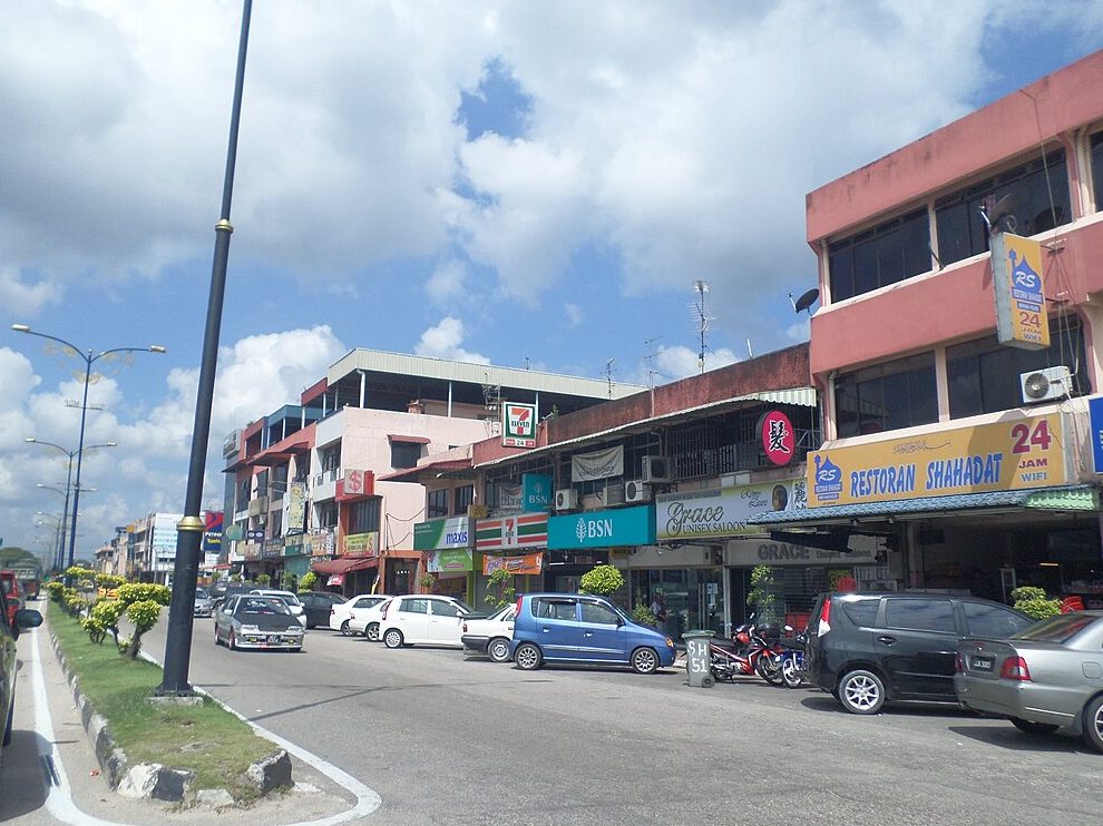 kedai tenaga pekan nenas