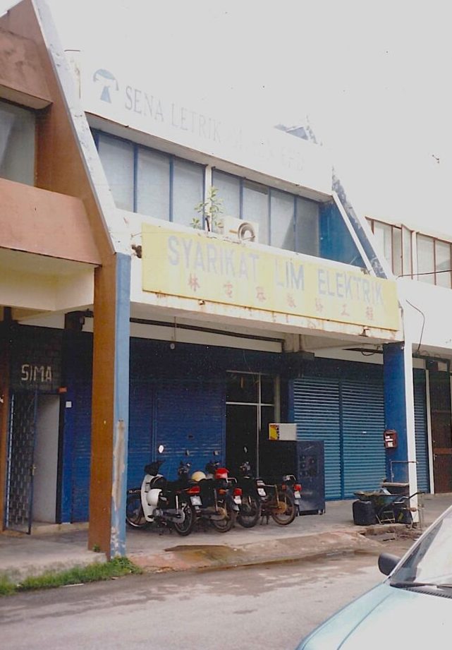 perniagaan elektrik lim