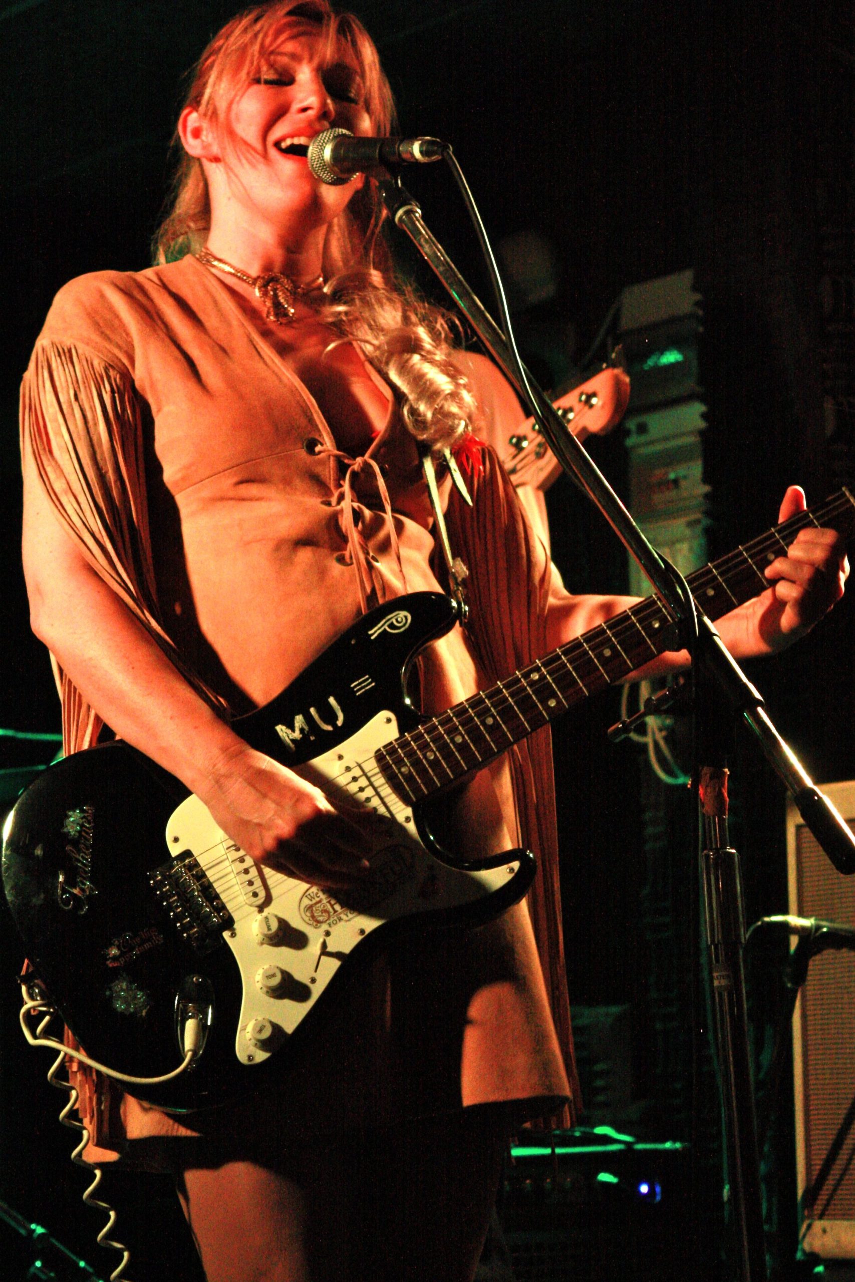 singercarmen heo 1 scaled